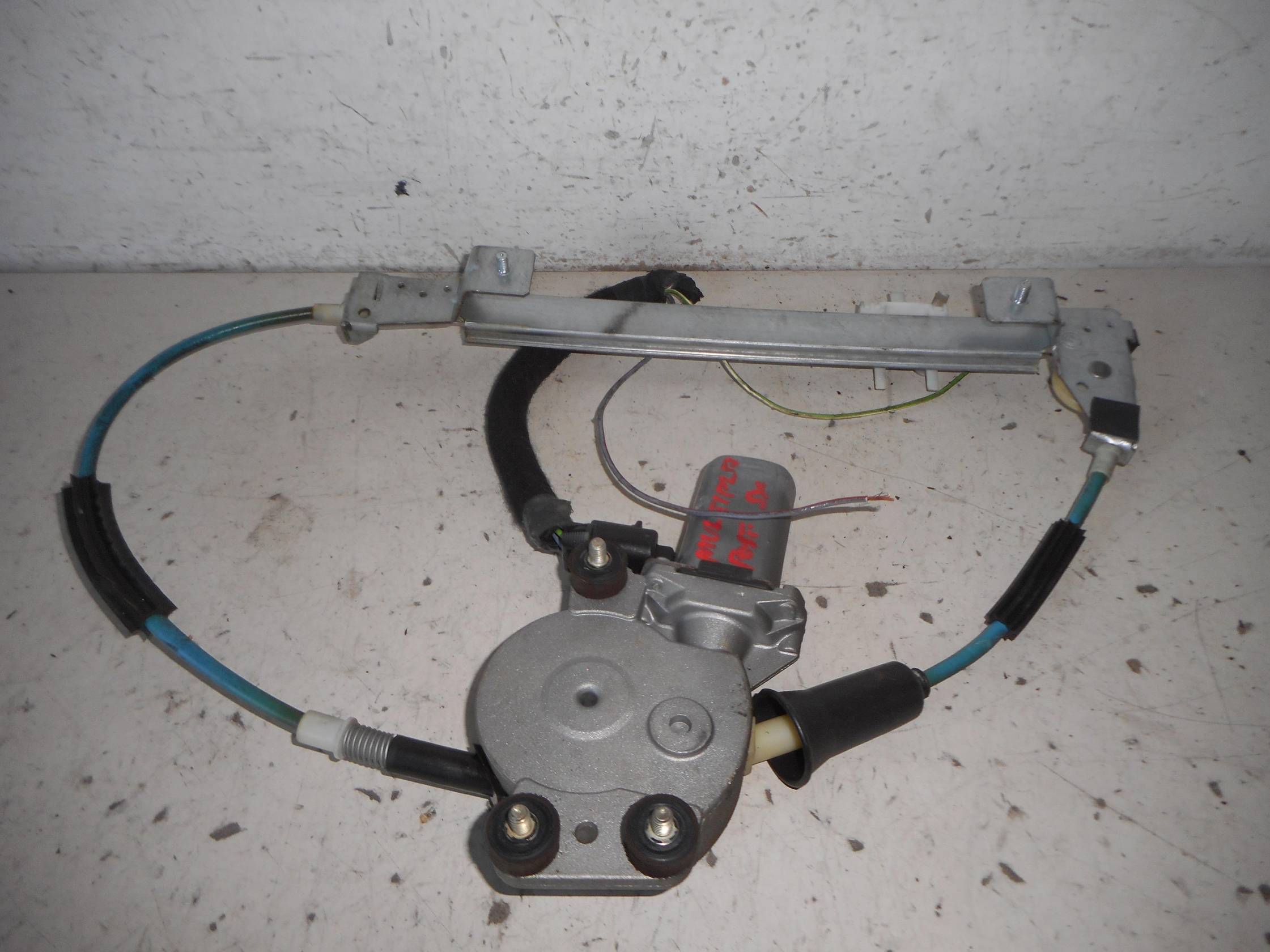 Alzacristallo elettr. porta post. sx.